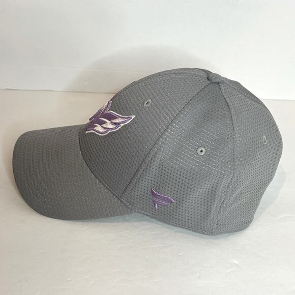 NHL Washington Capitals Gray Purple Hockey Fights Cancer Fitted Flex Hat S/M - Picture 6 of 11